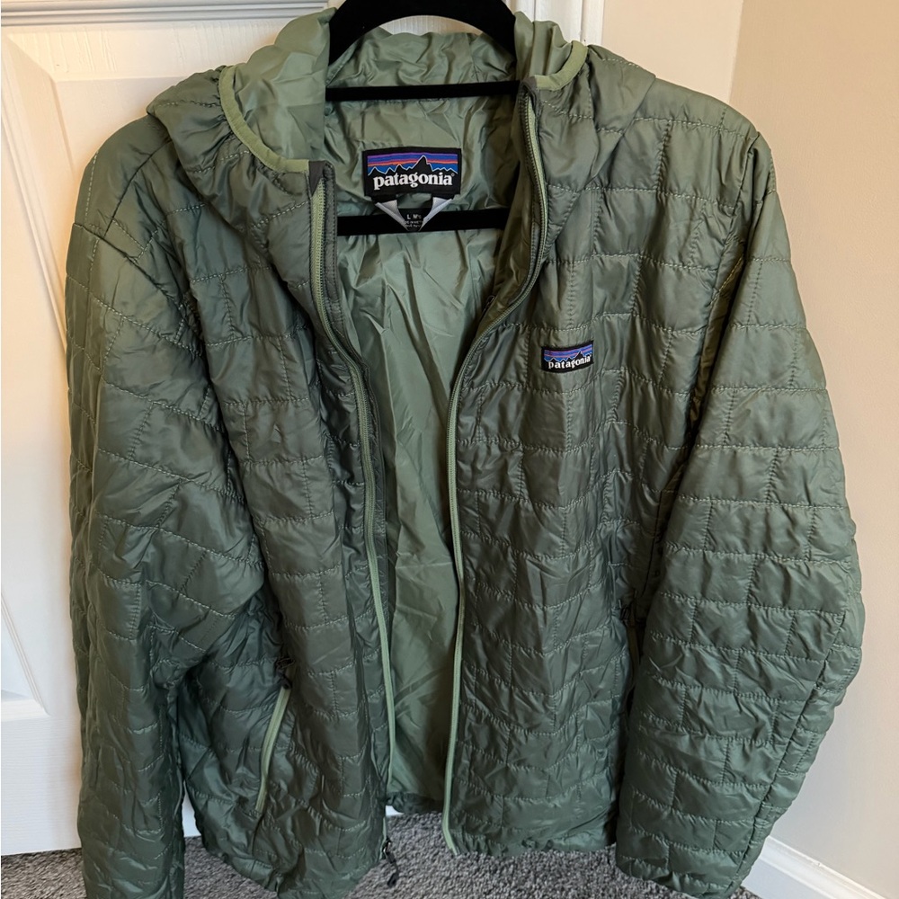 Patagonia Men's Olive Puffer Jacket